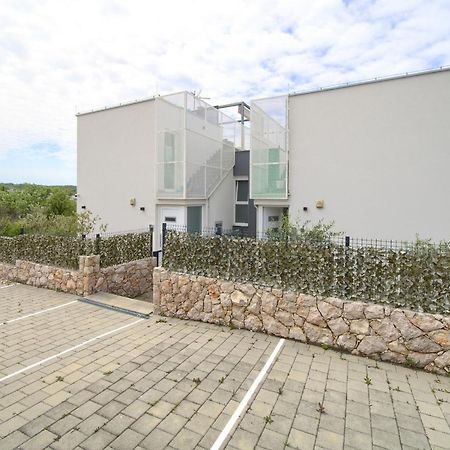 Villa Solis Lacus Modern Apartment - Private Heated Pool - Smart Tv Sky X - Free Parking Njivice Exterior photo